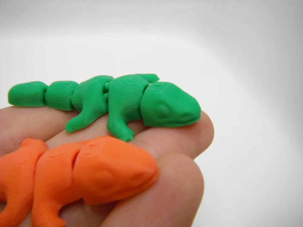 Micro Lizard 3 gram Free to Sell!, photo 4 of 4 - Micro Lizard 3 gram Free to Sell! Toys & Games