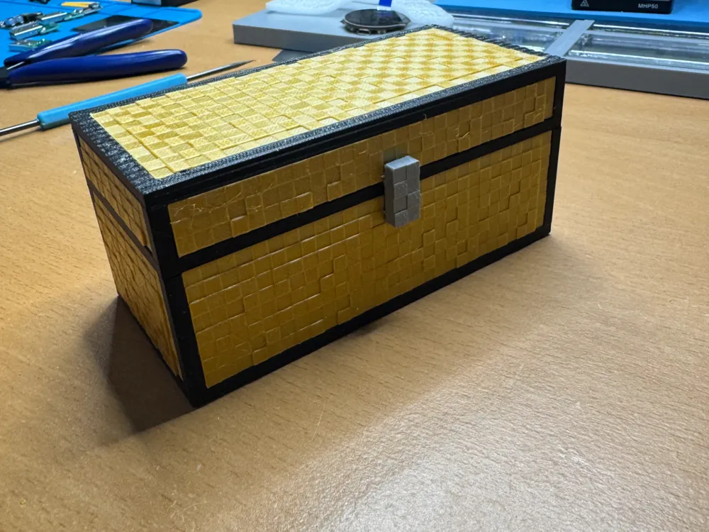 Minecraft Chest HD ( Hinge)