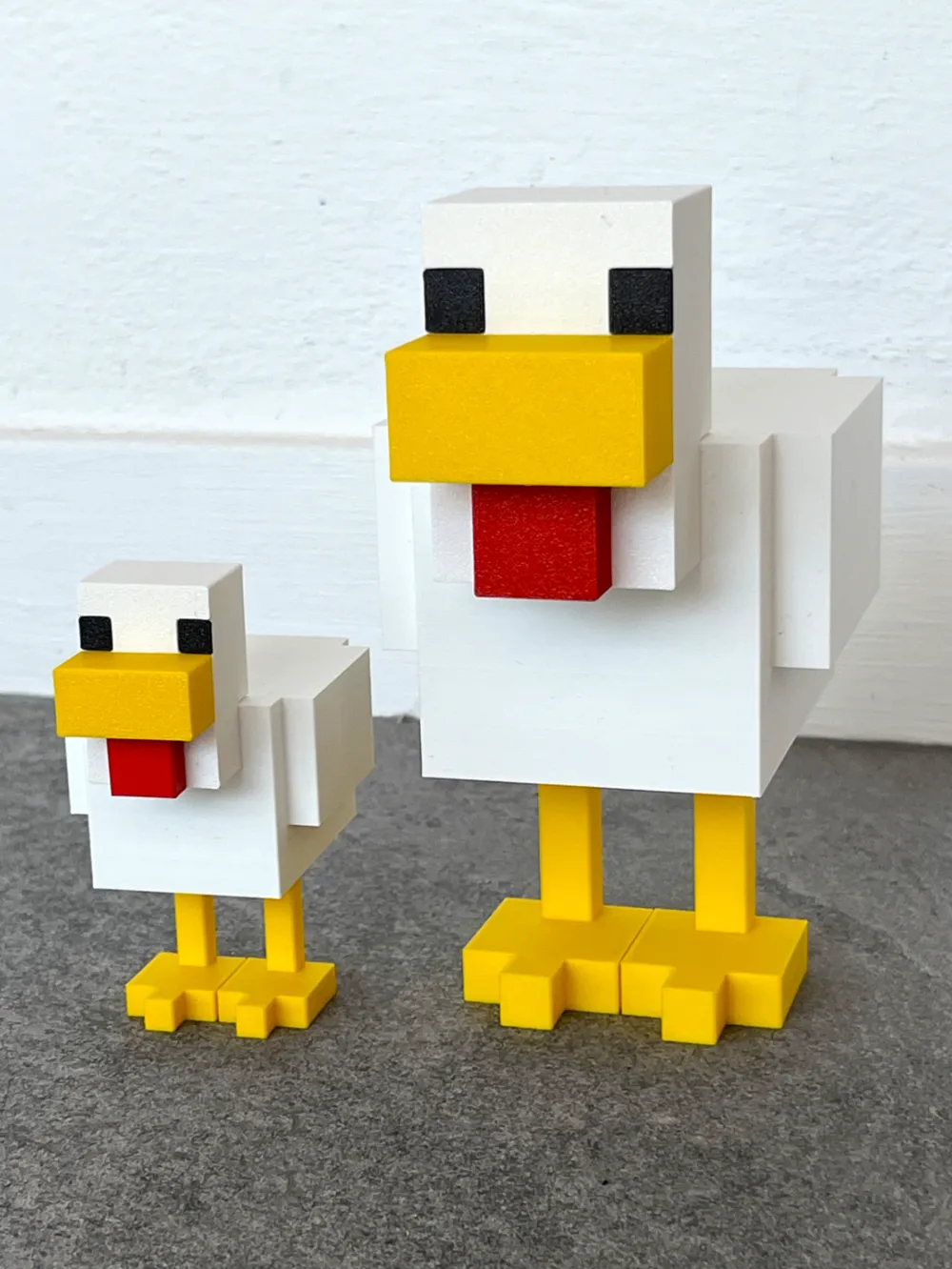 Minecraft Chicken prop 2 sizes + hat, photo 3 of 4 - Hats, Caps & Gloves, toy