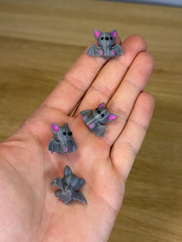 Mini Baby Bat, photo 2 of 4 - Mini Baby Bat Miniatures