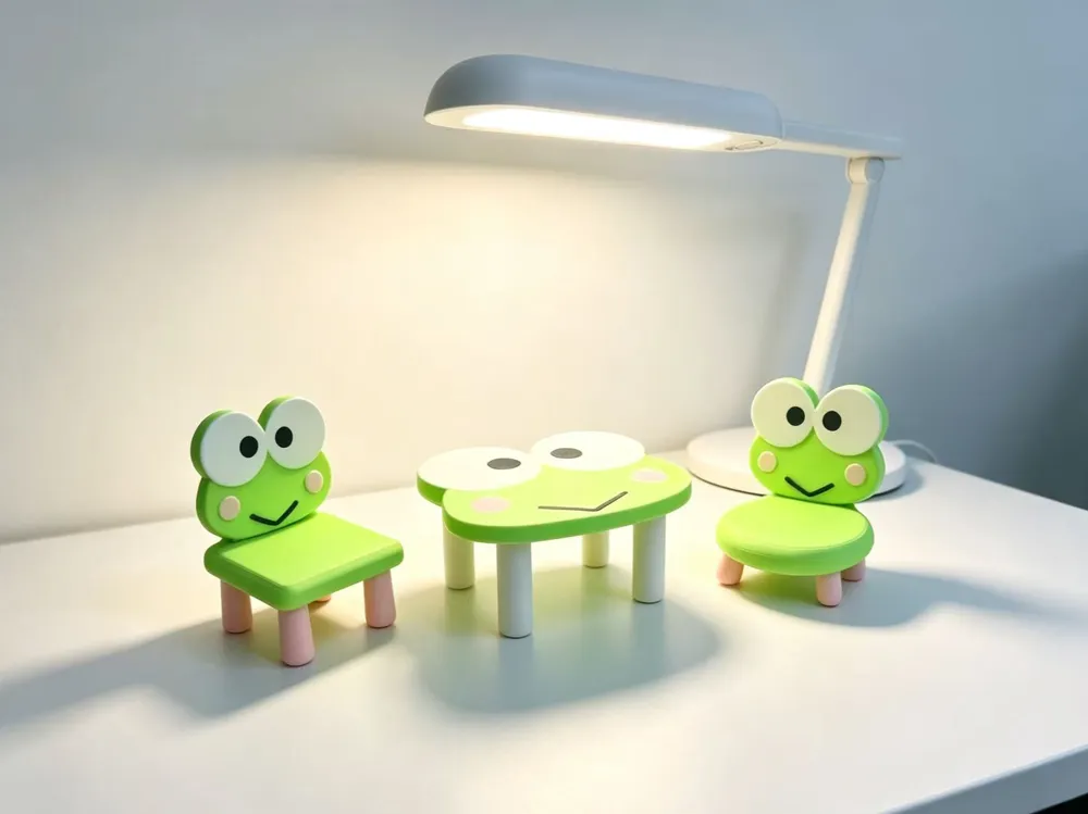 Keroppi Miniature Table and Chair Set, photo 3 of 4 - Keroppi Miniature Table and Chair Set Miniatures
