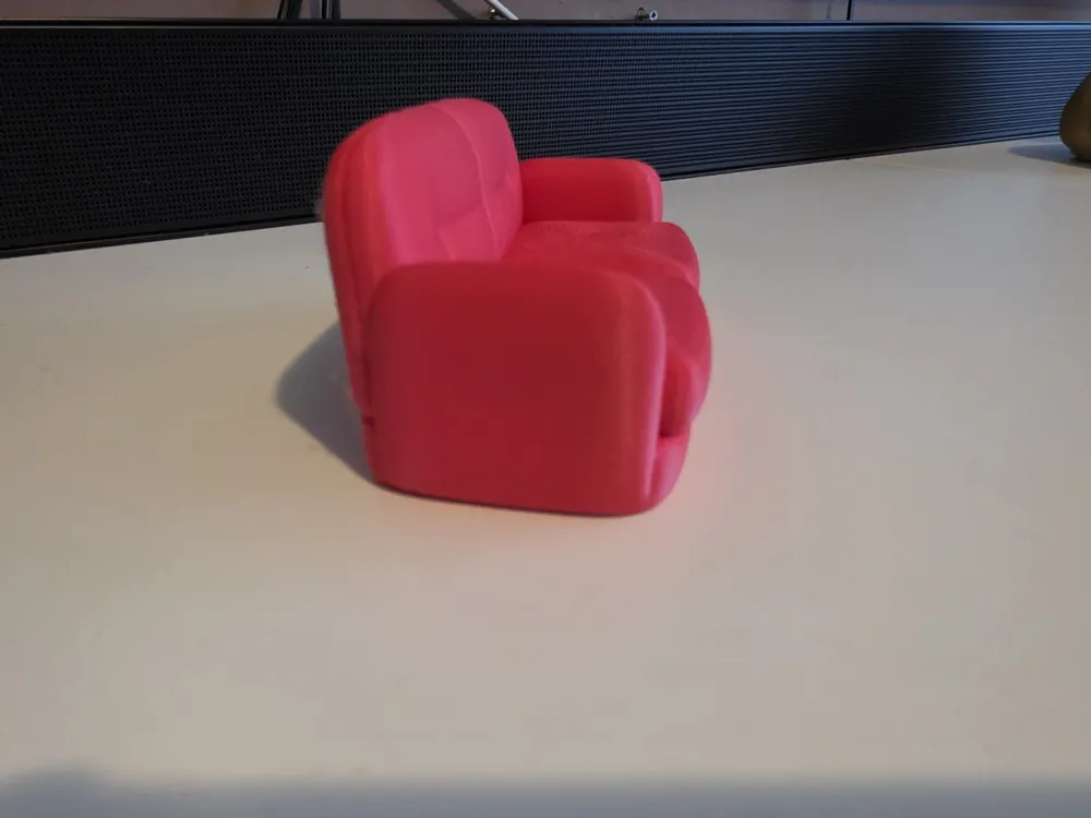 Miniature Romantic Loveseat sofa 1:12 Sylvanian, photo 4 of 4 - Miniature Romantic Loveseat sofa 1:12 Sylvanian Miniatures