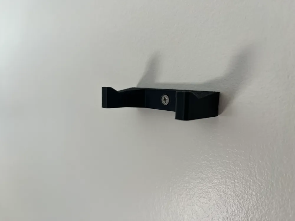 Minimalist ping pong paddle wall mount, photo 3 of 4 - Minimalist ping pong paddle wall mount Hobby & DIY