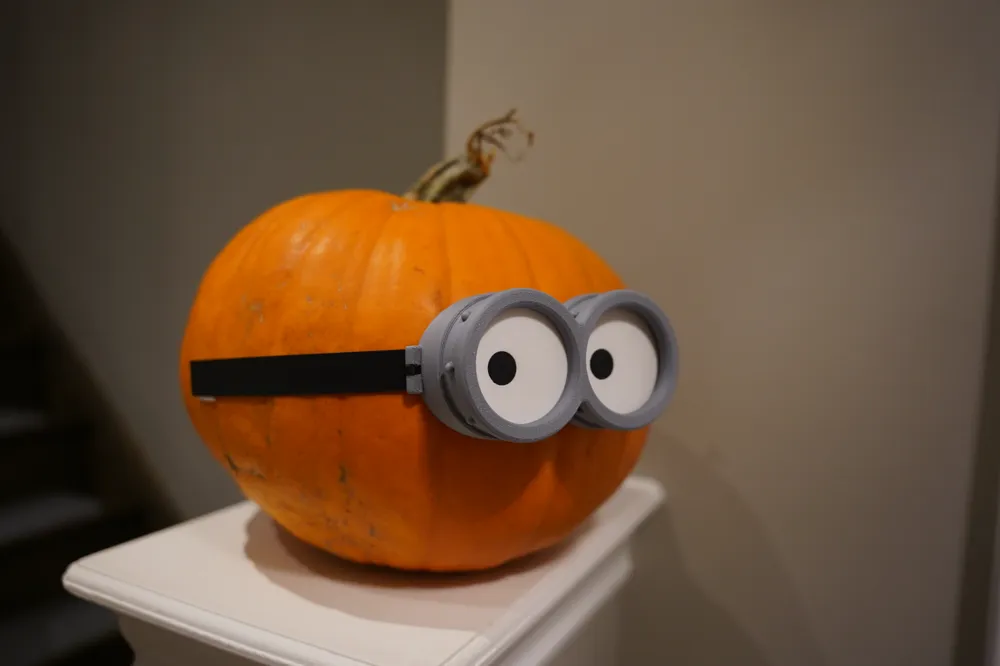 Minions Pumpkin Mask - goggle with turnable eyes!, photo 4 of 4 - Movie & Game Character Masks, decor
