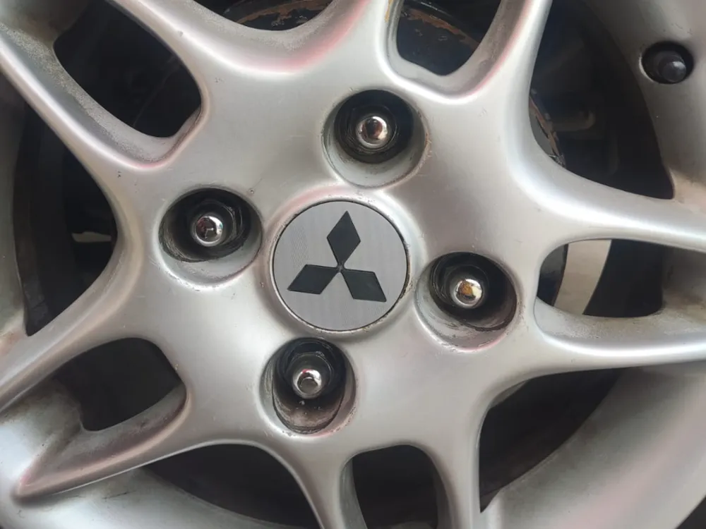 MITSUBISHI HUBCAP