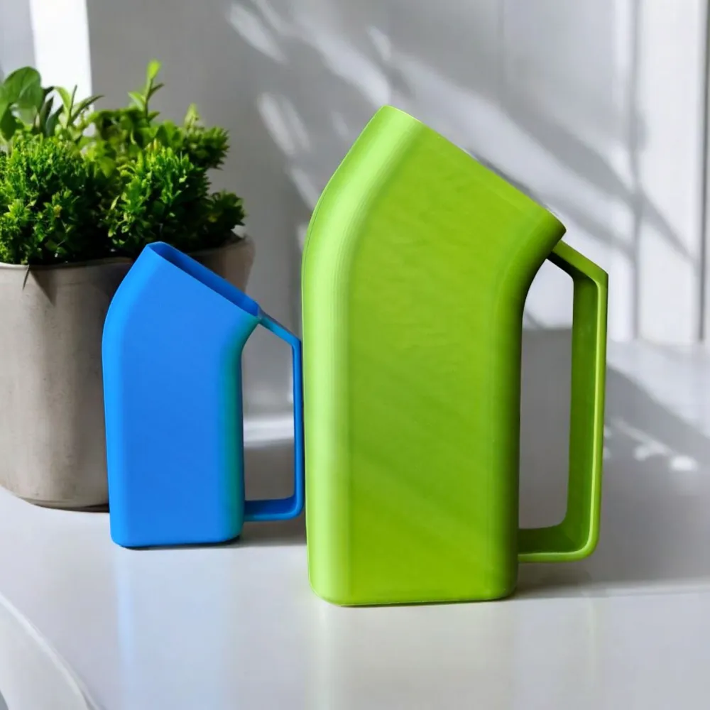 Modern Curved Pet Food Scoop, photo 3 of 4 - Modern Curved Pet Food Scoop Pets