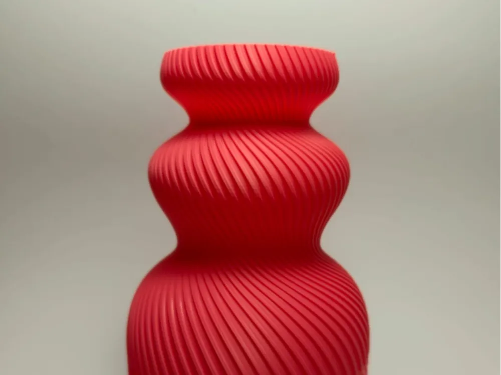 MODERN SPIRAL VASE, photo 3 of 4 - MODERN SPIRAL VASE Household