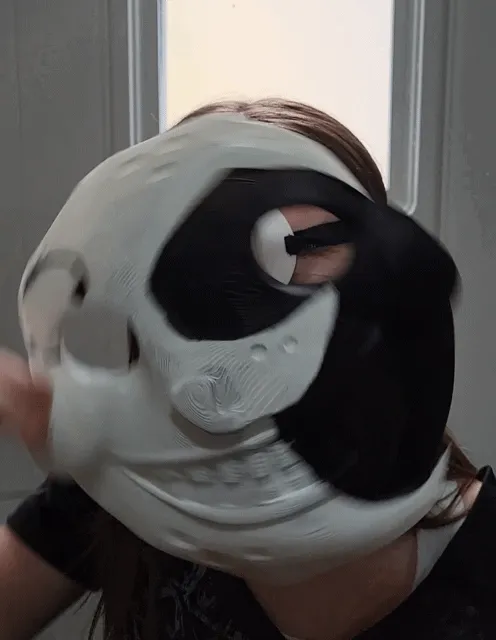 Moondrop Spinning Mask - FNAF Security Breach, photo 4 of 4 - Moondrop Spinning Mask - FNAF Security Breach Props & Cosplay