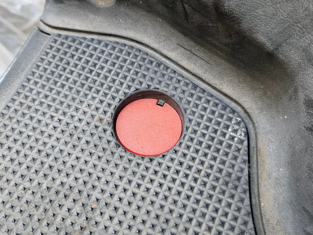Motorcycle screw hole dust cover footrest plug, photo 2 of 4 - Motorcycle screw hole dust cover footrest plug Hobby & DIY