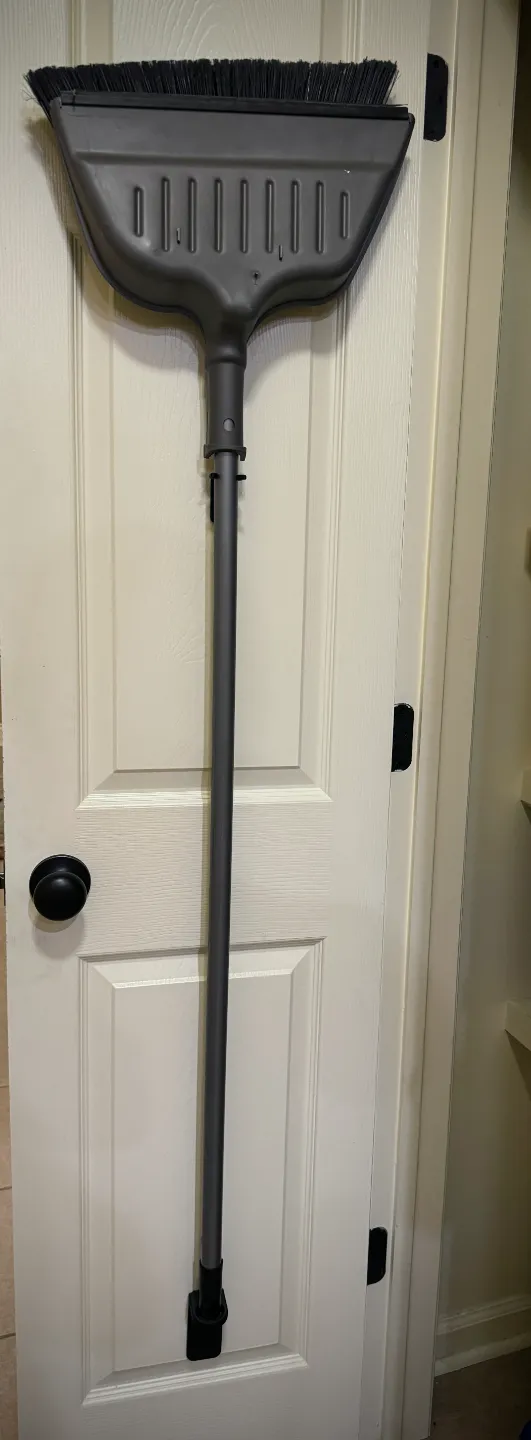 Mounts for Fishing Rods, Pool Cues, Brooms, etc., photo 3 of 4 - Mounts for Fishing Rods, Pool Cues, Brooms, etc. Hobby & DIY