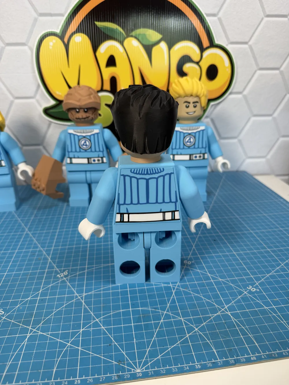 Mr Fantastic - Big Brick Minifigure 500% Four, photo 4 of 4 - Mr Fantastic - Big Brick Minifigure 500% Four Toys, Games & Hobbies