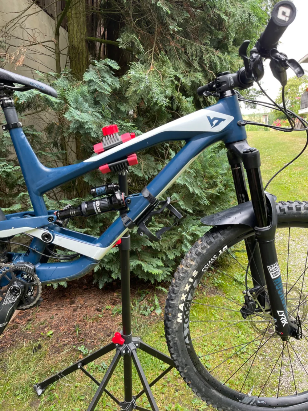 MTB Bottle Holder, photo 2 of 4 - MTB Bottle Holder Hobby & DIY