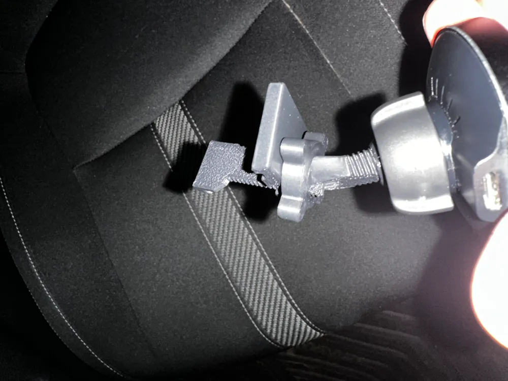 Multiple length ventilation clip Car phone holder, photo 3 of 4 - Multiple length ventilation clip Car phone holder Mobile & Device Accessories