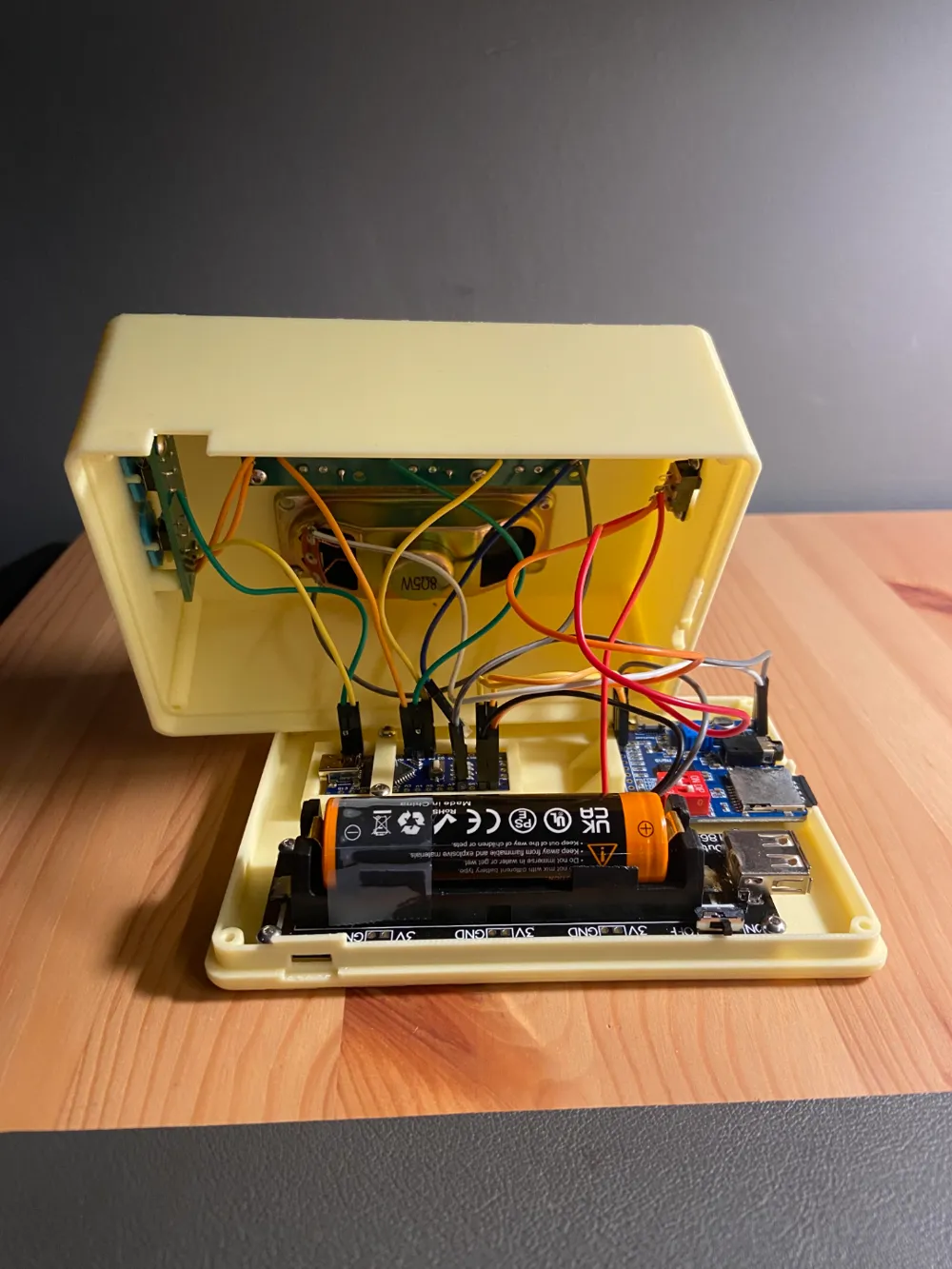 Music Box + construction manual, photo 3 of 4 - Music Box + construction manual Toys & Games