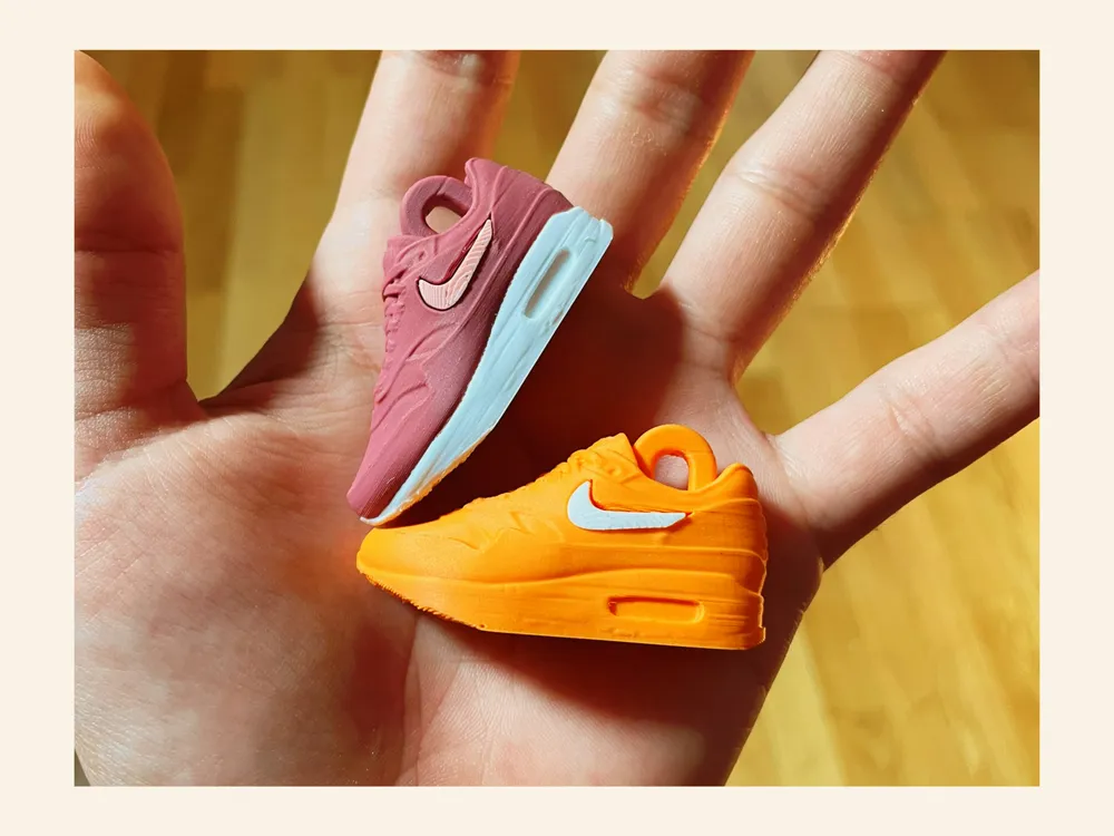 Nike Air Max 90 Keychain, photo 4 of 4 - Nike Air Max 90 Keychain Tools