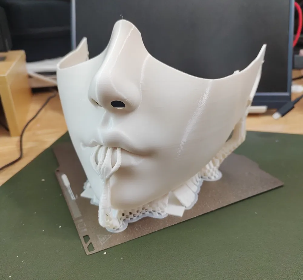 Oriental Beauty Mask Ornament