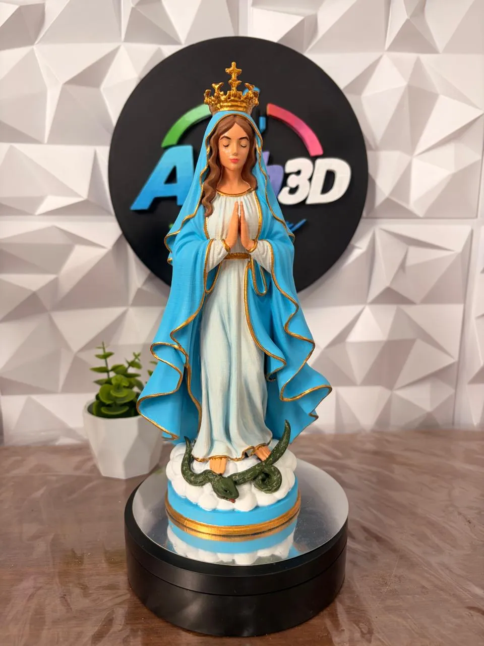 Our Lady of Grace Figure, photo 4 of 4 - Our Lady of Grace Figure Household