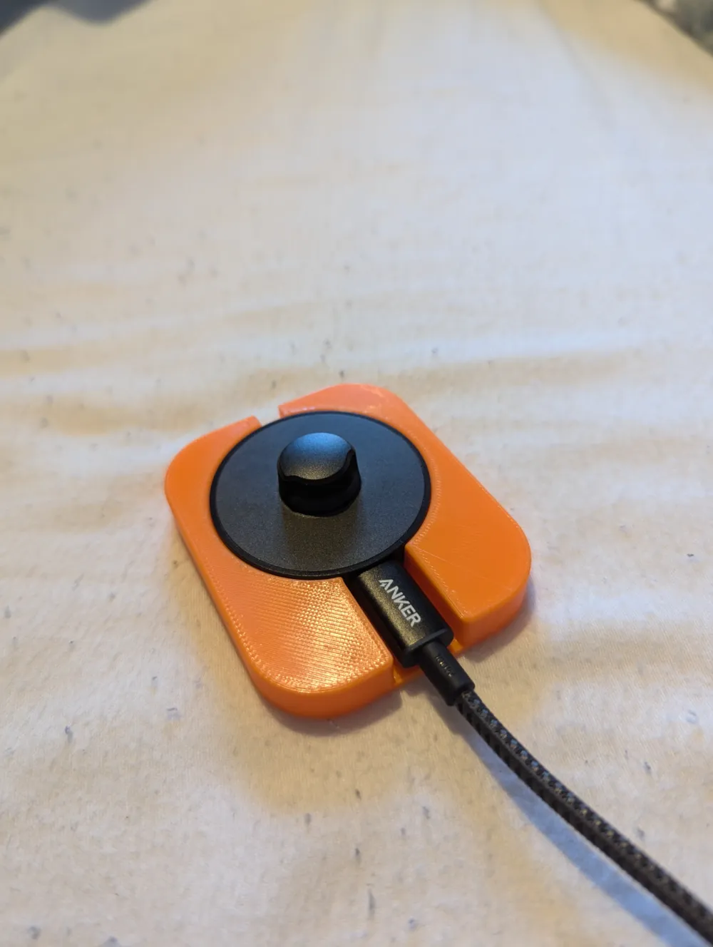 Oura Ring (Gen 3) - Charger Holder, photo 4 of 4 - Oura Ring (Gen 3) - Charger Holder Tools