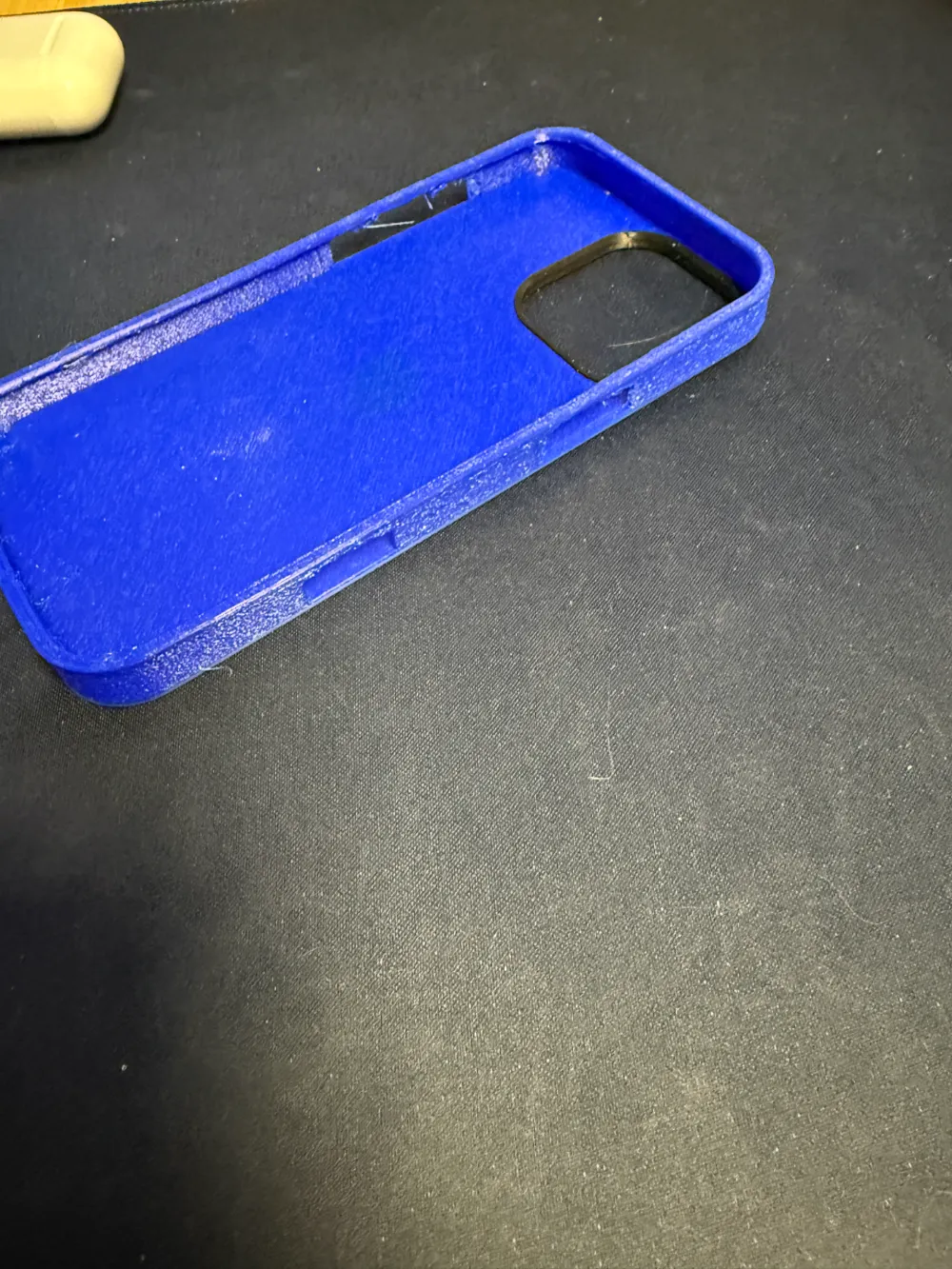 OUTDATED! iPhone 16 pro max case MageSafe, photo 3 of 4 - OUTDATED! iPhone 16 pro max case MageSafe Hobby & DIY