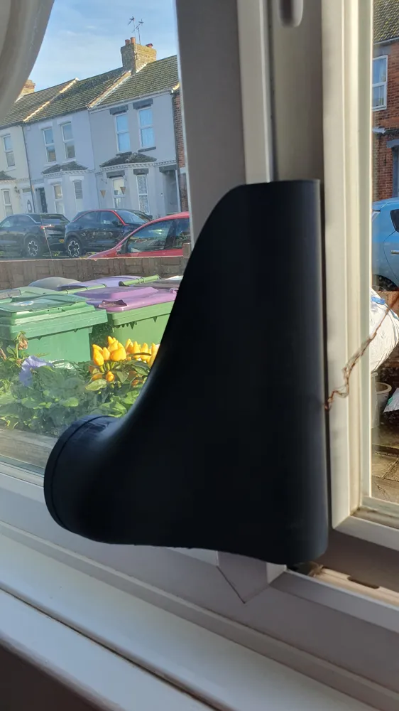 Parametric Window Vent (through locked window), photo 3 of 4 - Parametric Window Vent (through locked window) Hobby & DIY