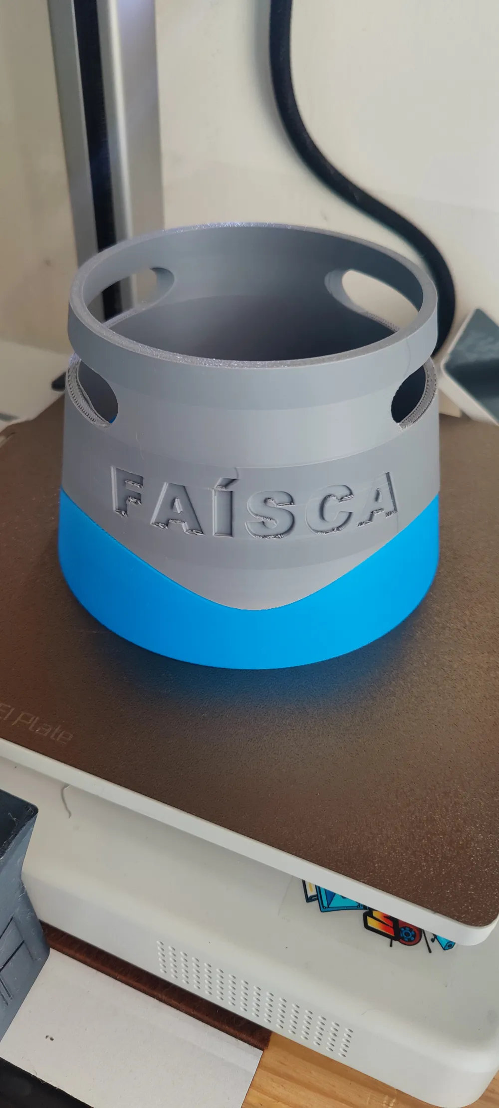 Personalized Elevated Pet Bowl Stand, photo 4 of 4 - Personalized Elevated Pet Bowl Stand Pets