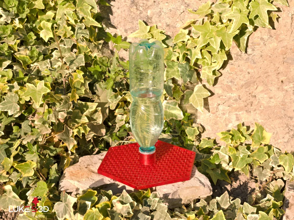PET bottle bee feeder, photo 3 of 4 - PET bottle bee feeder Figurines & Collectibles
