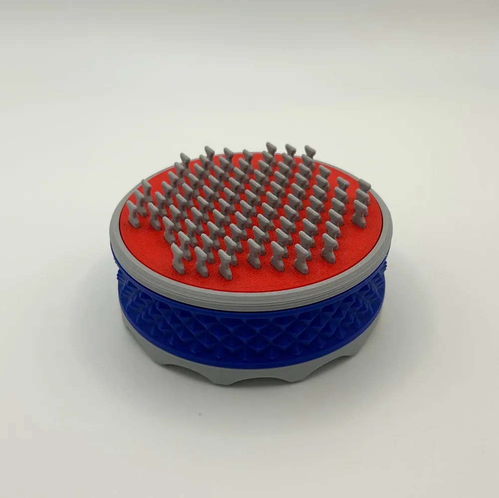 Pet Brush with Fur Removal System, photo 4 of 4 - Pet Brush with Fur Removal System Pets