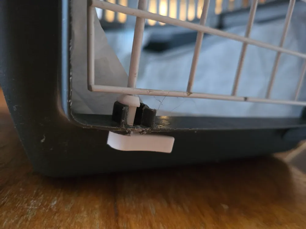 Pet Carrier Closing Pin, photo 3 of 4 - Pet Carrier Closing Pin Pets