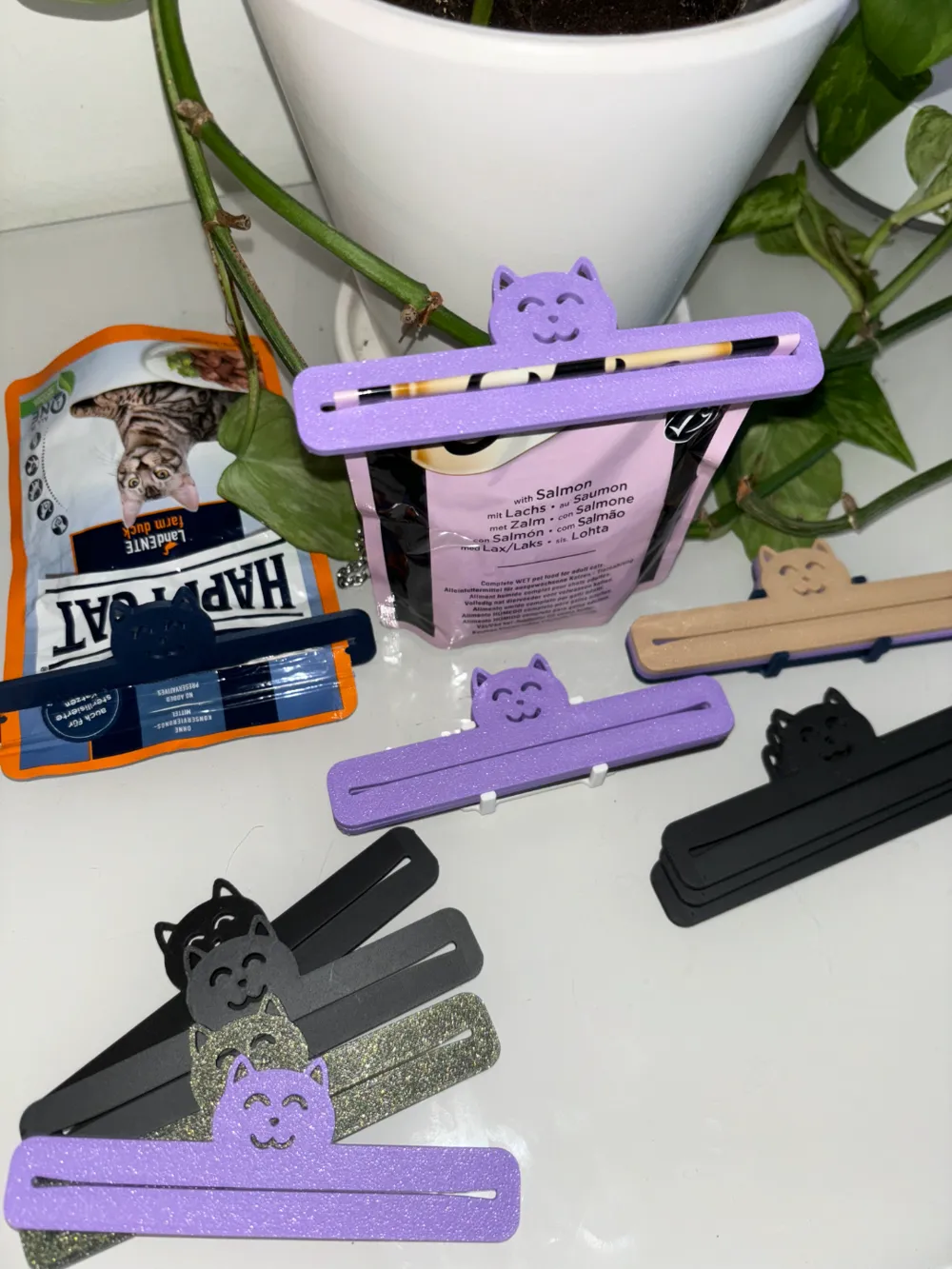Pet Food Squeezer, photo 2 of 4 - Pet Bowls & Feeders, wet food