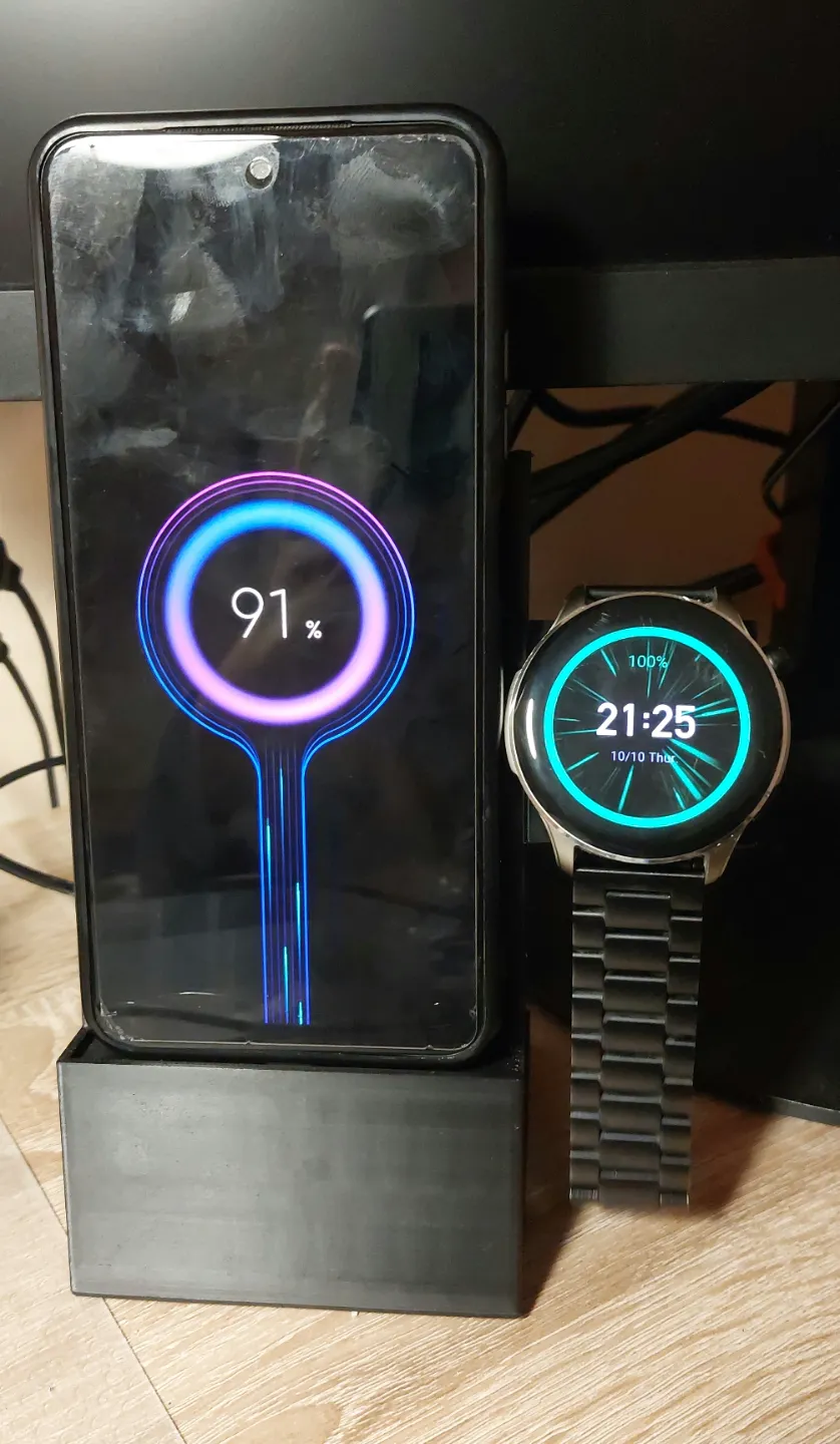 Phone and smartwatch stand + charger, photo 3 of 4 - Phone and smartwatch stand + charger Tools