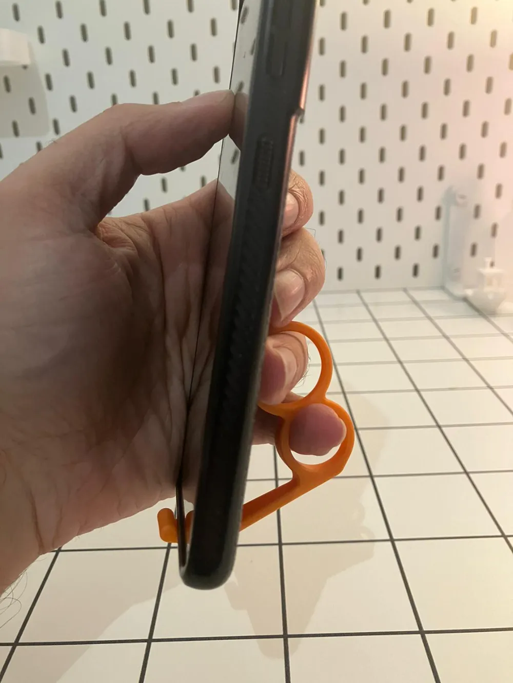 Phone Grip & Stand, photo 3 of 4 - Phone Grip & Stand Household