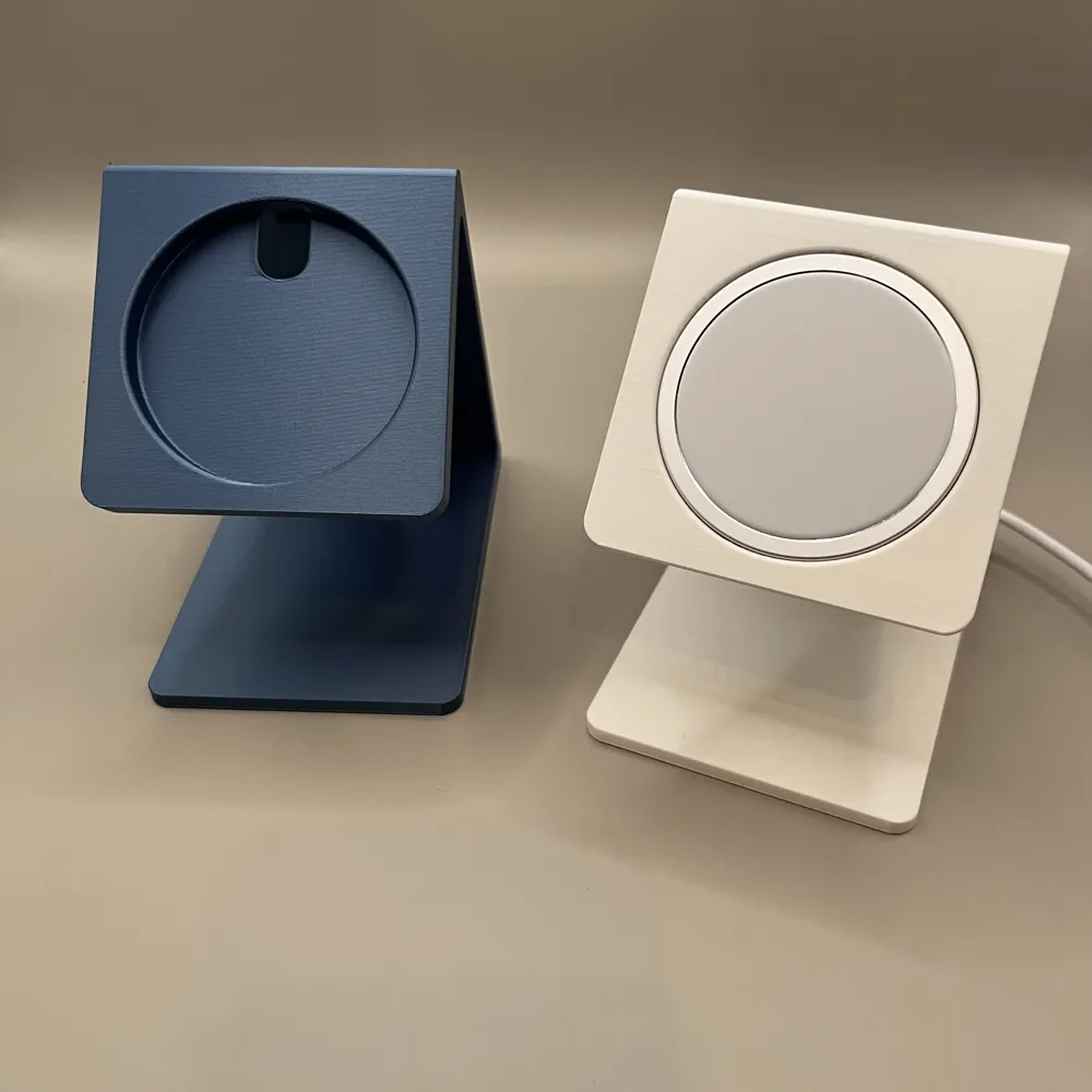 Phone stand - iPhone 17, 16, 15, 14, 13 - holder, photo 3 of 4 - Phone stand - iPhone 17, 16, 15, 14, 13 - holder Household