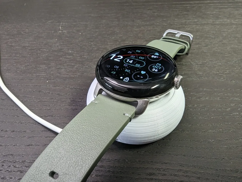 Pixel Watch gen 1 charger with cable winder, photo 3 of 4 - Pixel Watch gen 1 charger with cable winder Mobile & Device Accessories