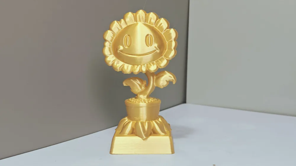 Plants vs Zombies Golden Sunflower Trophy, photo 4 of 4 - Plants vs Zombies Golden Sunflower Trophy Toys & Games
