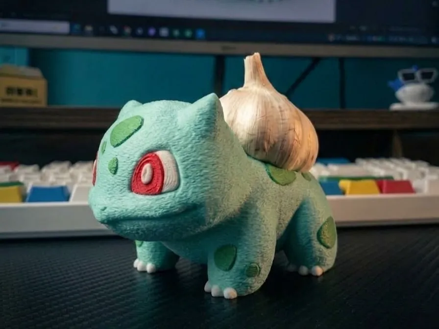 Bulbasaur Pokemon Figure, Split Colour, photo 4 of 4 - Bulbasaur Pokemon Figure, Split Colour Tools