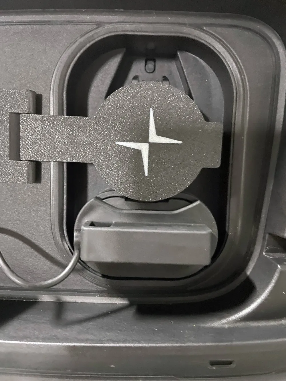 Polestar 4 Charging Port Cap, photo 3 of 4 - Polestar 4 Charging Port Cap Car & Vehicle