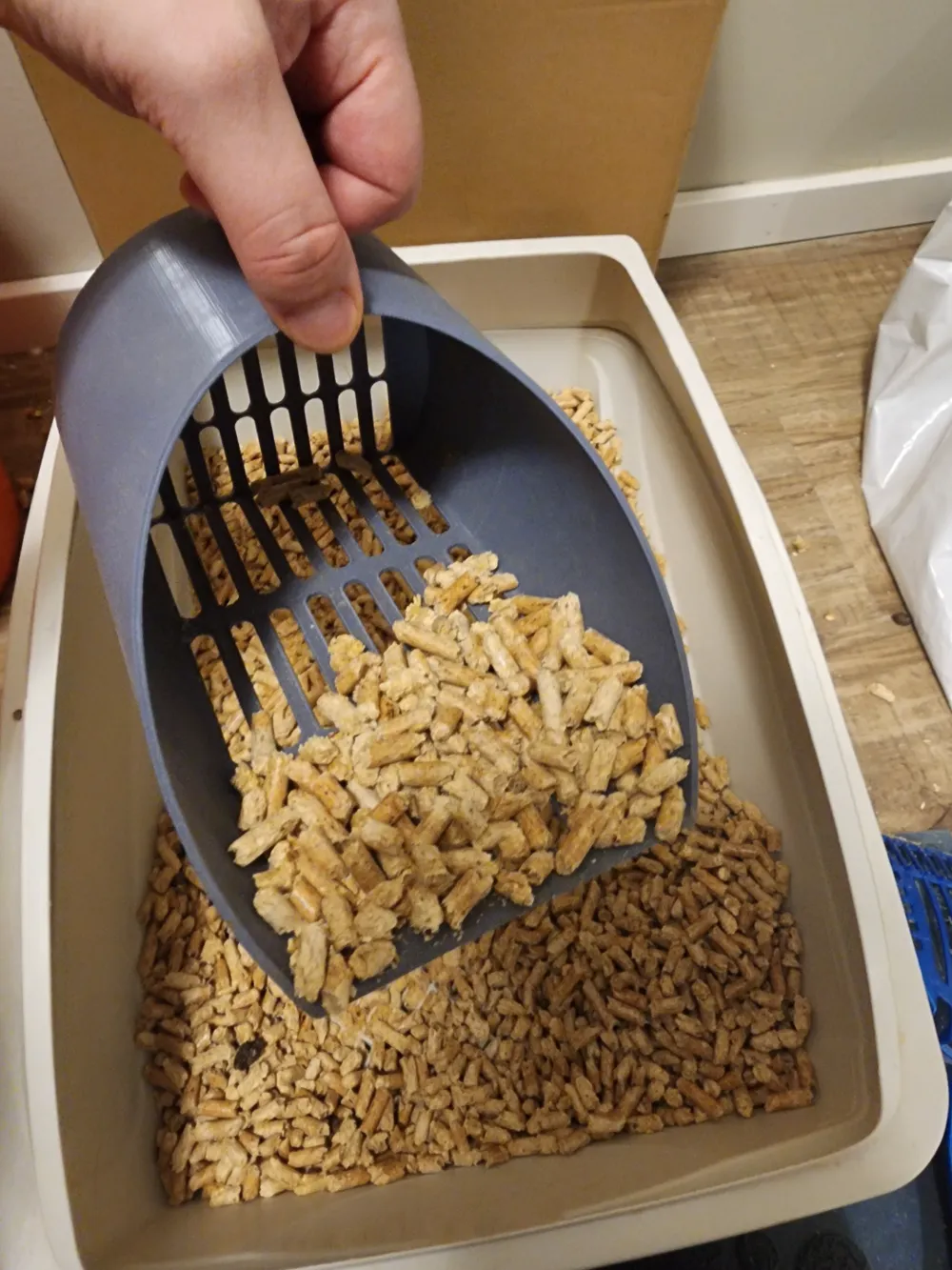 Poop Scoop Tool, Wood Pellet and Solid Sperator, photo 2 of 4 - Poop Scoop Tool, Wood Pellet and Solid Sperator Pets
