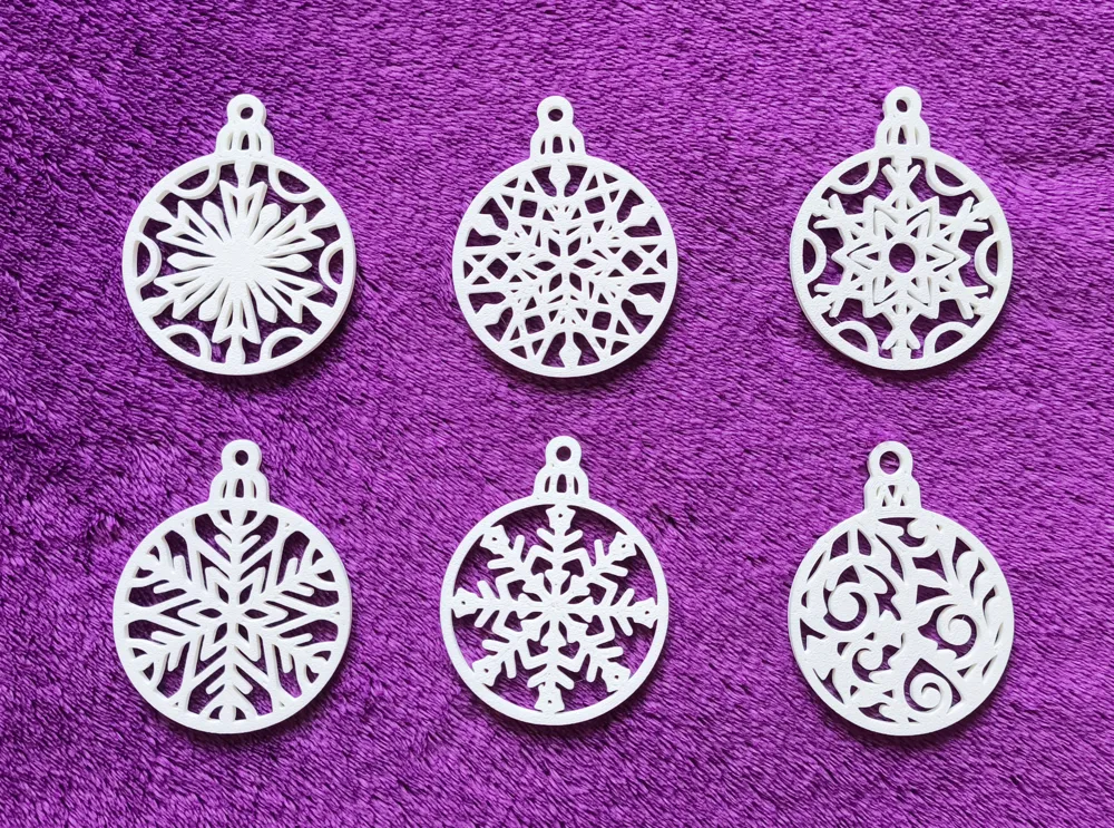 Premium Christmas Ornaments, photo 3 of 4 - Premium Christmas Ornaments Household