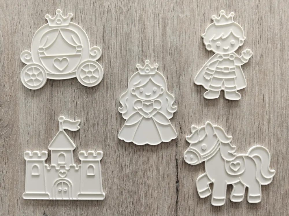 Princess Coloring Set (5 Shapes), photo 3 of 4 - Princess Coloring Set (5 Shapes) Figurines & Collectibles