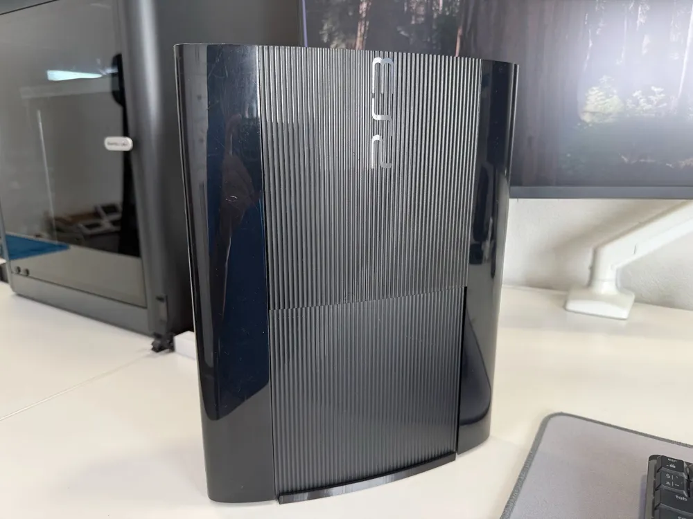 PS3 Super Slim Vertical Stand (Short Rear Legs), photo 2 of 4 - PS3 Super Slim Vertical Stand (Short Rear Legs) Hobby & DIY