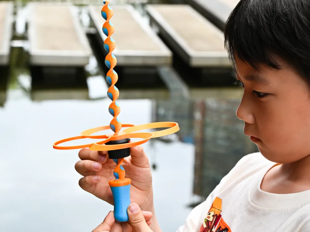 Bamboo Dragonfly Flying Toy