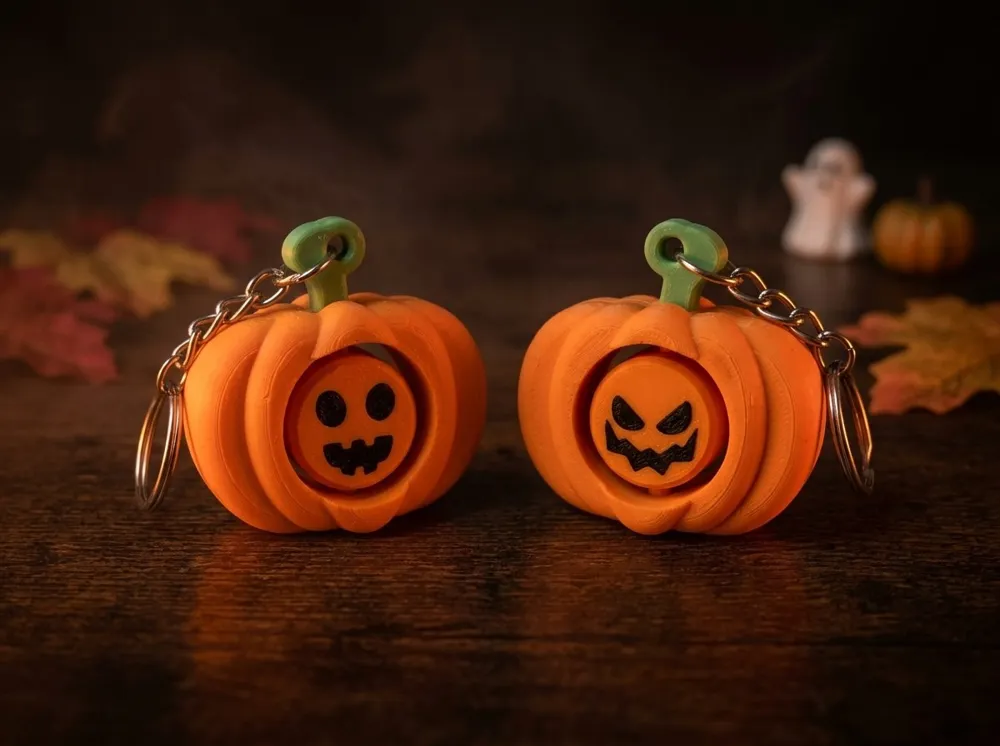 Pumpkin Spin Keychain | Halloween Fidget, photo 2 of 4 - Pumpkin Spin Keychain | Halloween Fidget Toys & Games