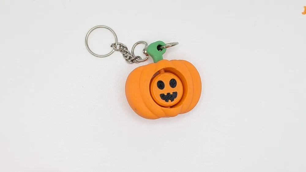 Pumpkin Spin Keychain | Halloween Fidget, photo 4 of 4 - Pumpkin Spin Keychain | Halloween Fidget Toys & Games