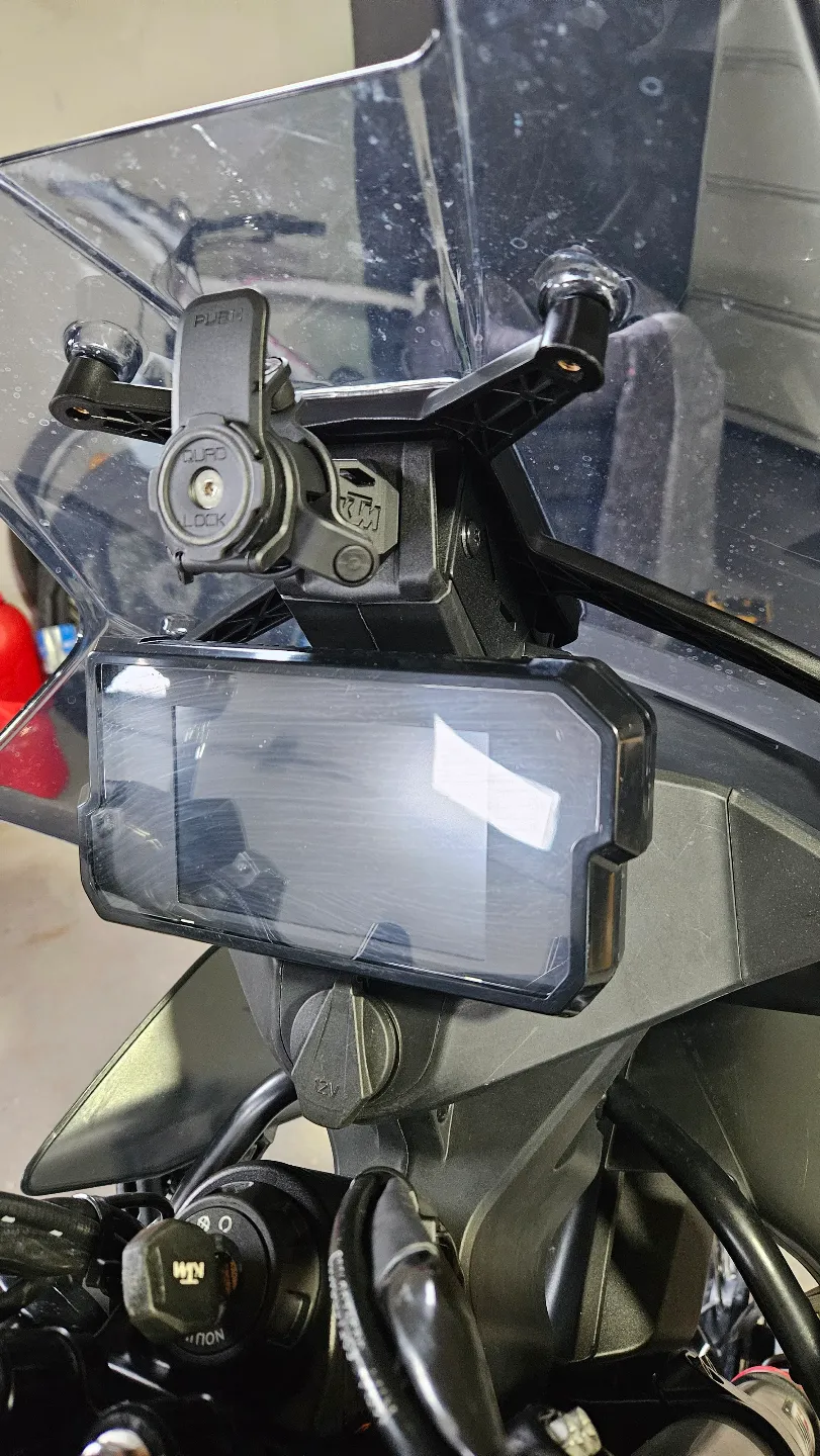 Quad Lock holder KTM 390 / 790 Adventure, photo 3 of 4 - Desk Mobile Stands, Mobile & Device Accessories