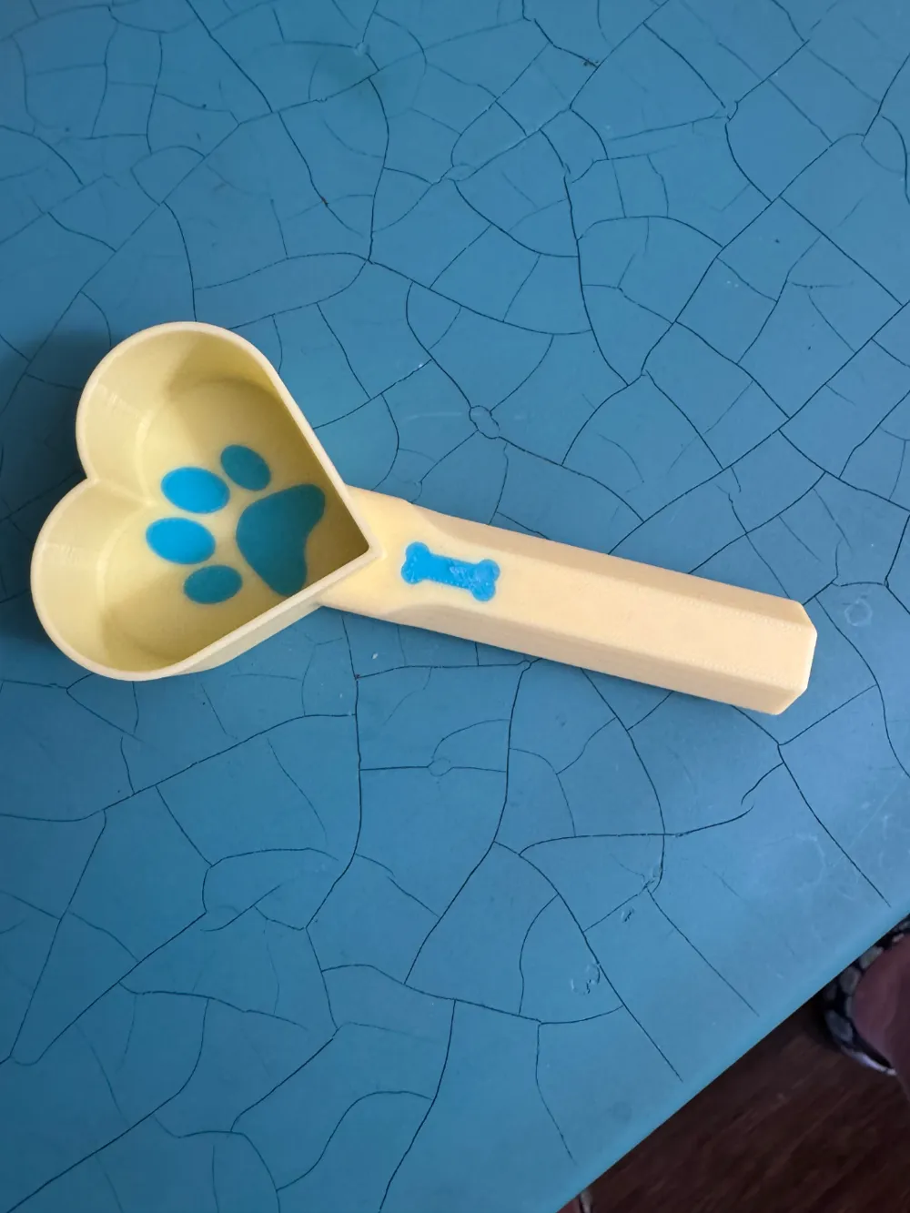 Quarter Pawtion, Adorable 1/4 Cup Dog Food Scoop, photo 4 of 4 - Quarter Pawtion, Adorable 1/4 Cup Dog Food Scoop Pets
