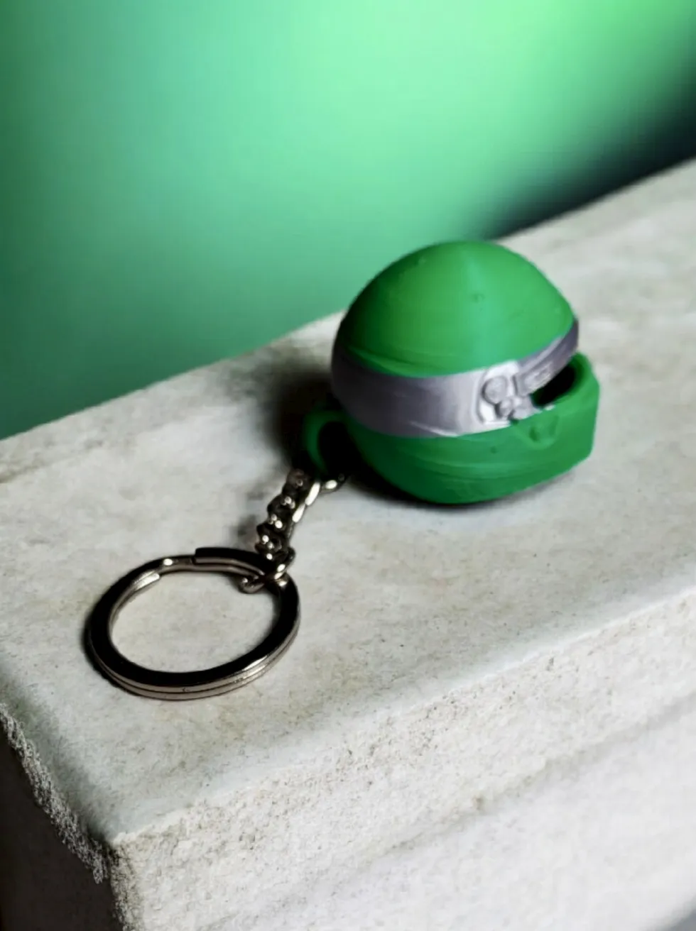 Racing Helmet Keychain, photo 3 of 4 - Racing Helmet Keychain Keychains