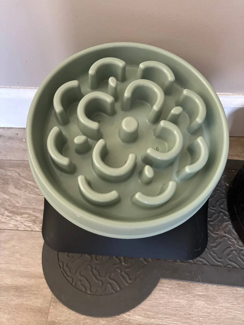 Raised and Angled Stand for Slow Feed Dog Bowl 25°, photo 2 of 4 - Bowls & Slow Feeders, slow dog bowl