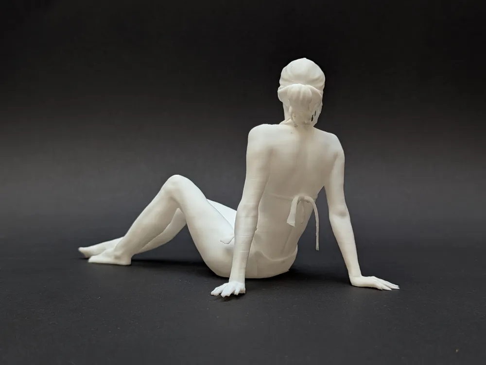 Relaxing Beach Woman - Summer Diorama Figure, photo 3 of 4 - Relaxing Beach Woman - Summer Diorama Figure Toys & Games