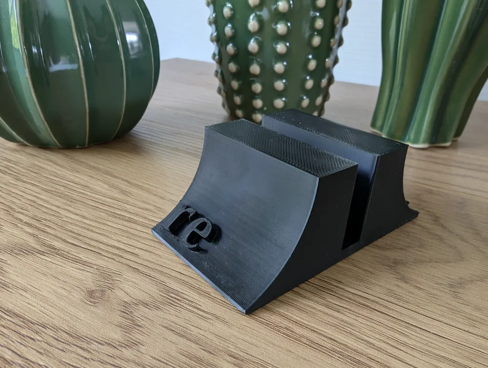 reMarkable Tablet with Folio stand, photo 4 of 4 - reMarkable Tablet with Folio stand Mobile & Device Accessories
