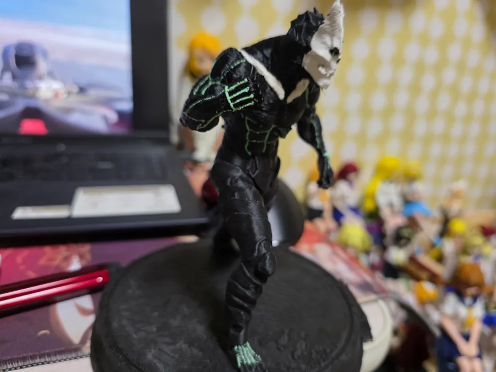 Kaiju No. 8 Figure, Three Colour, photo 3 of 4 - Kaiju No. 8 Figure, Three Colour Toys & Games